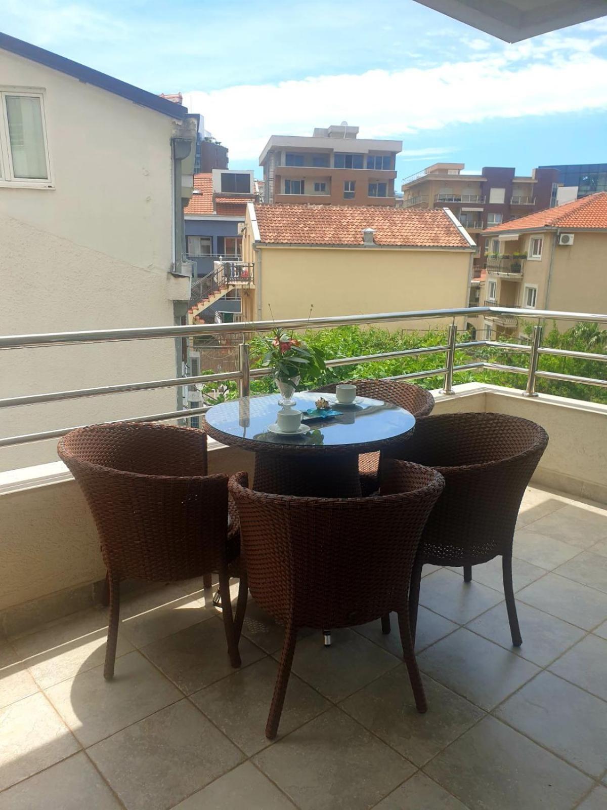 City & Sea Apartments Budva Værelse billede